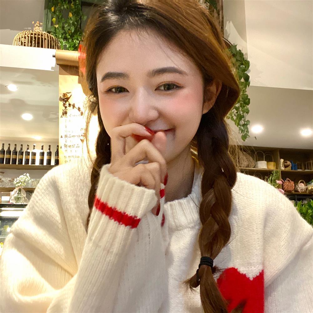 White Knit Cardigan Sweater Girl Student Korean Style Loose Cute Lazy New Round Neck Western-style Love Jacket