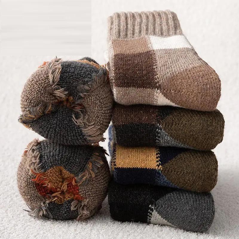 Three Pairs of Winter Men's Wool Socks Plus Velvet Thick Terry Snow Socks Fashion Stitching Multicolor Tube Socks