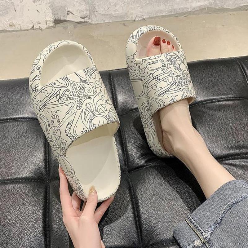 Couple Stepping on Shit Feeling EVA Slippers Female Indoor and Outdoor Wear Household Bathroom Bath Non-slip Deodorant Thick Bottom Sandals Male