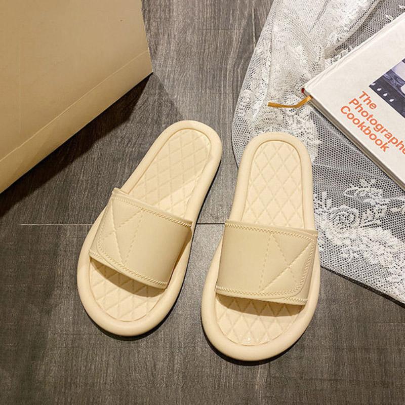 Slippers Women Summer Beach Sandals Household Indoor Silent Non-slip Bathroom Bathing Sandals and Slippers Women