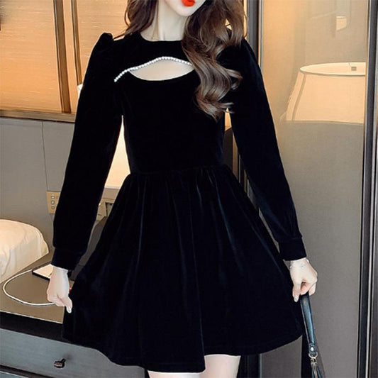 Black Velvet Short Skirt with Puff Sleeves High-end Autumn and Winter Long-sleeved Retro Round Neck Hollow Inner Dress