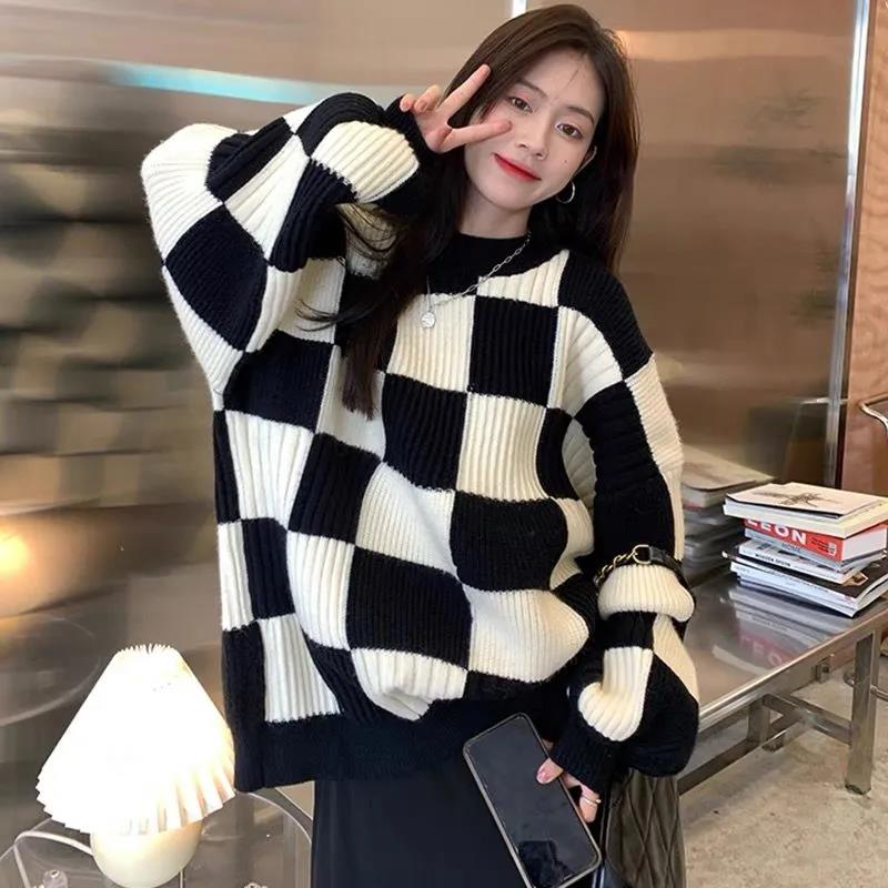 Women's Fashion Plaid Round Neck Pullover Sweater Retro Lazy Wind Mid Length Long Sleeve Knit Large Size