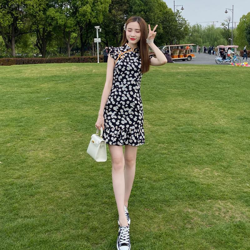 Little Daisy Cheongsam Improved Dress Short Floral Sexy Small Young Girl Daily Wear