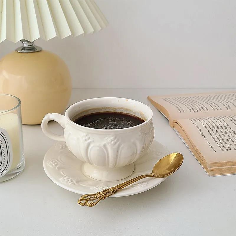 Vintage Exquisite Coffee Cup Luxury Relief Ceramic Afternoon Tea Coffee Cup Flower Tea Cup