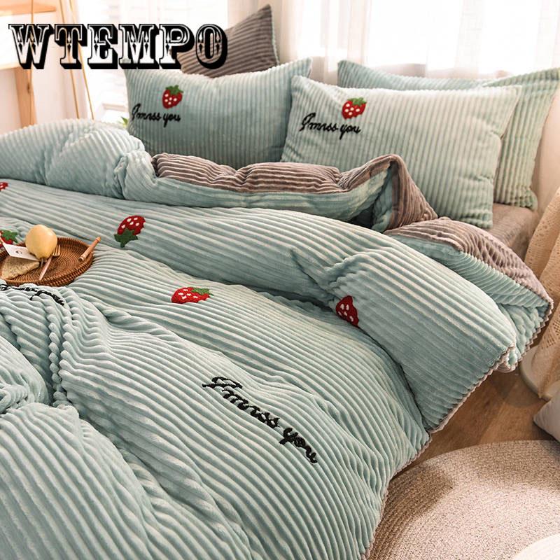 Bedding Four-piece Suit Cotton A / B Double-sided Pattern Sheets Are Sleeve Pillow Sets Thickened Warm Bed