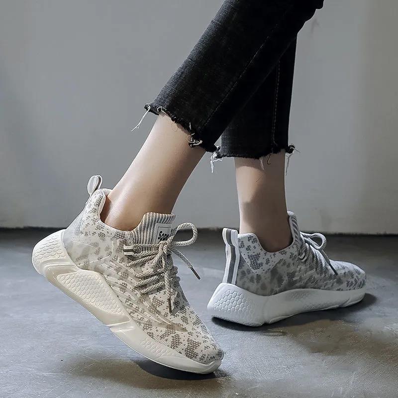 Mesh Sports Shoes Women's Spring and Autumn Women's Shoes Breathable Fitness Running Shoes Net Celebrity Wild Casual Old Shoes