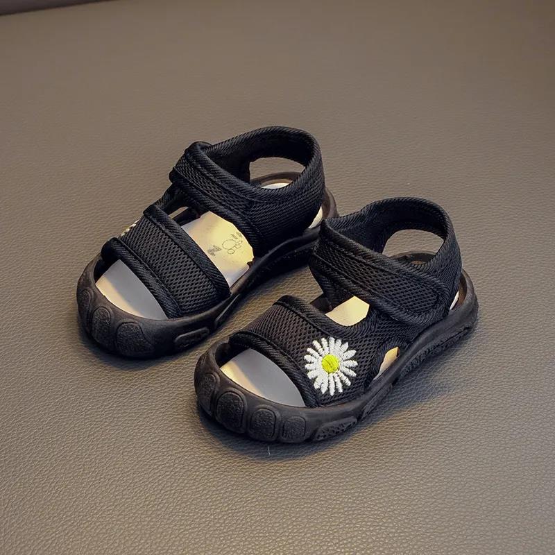 Children's Summer Shoes 1-6 Years Old Kids' Anti-slip Flat Casual Sandals Soft Sole Daisy Light Beach Cool Shoes