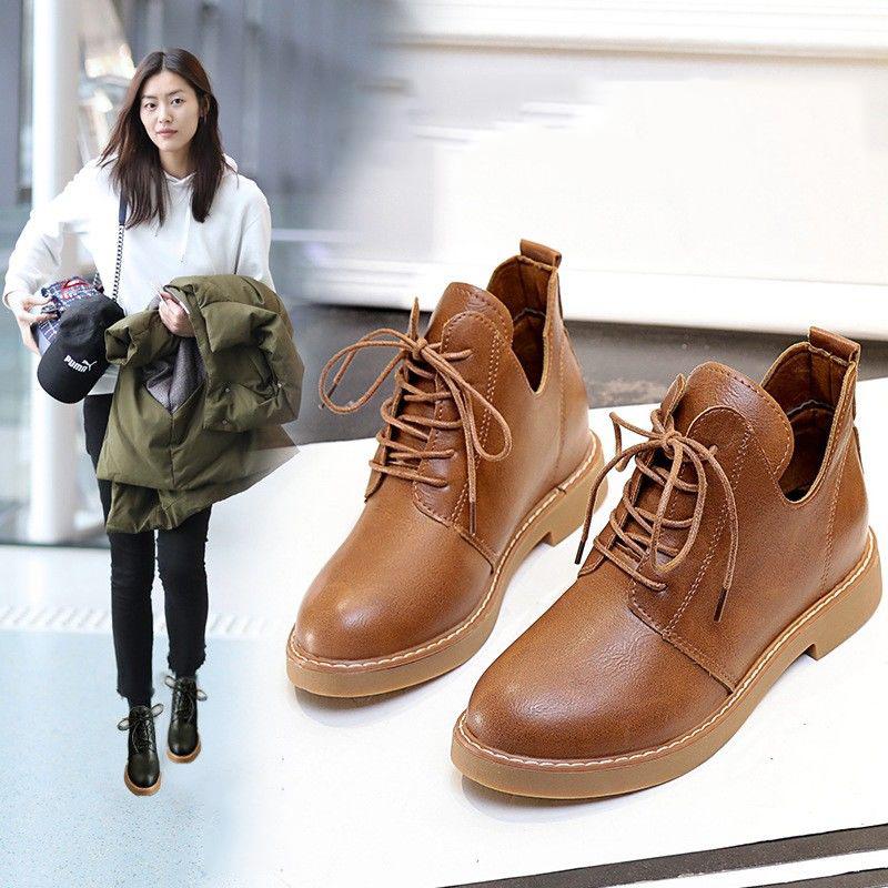 Pair of Women Shoes Lace Martin Boots Women's Boots 2019 Autumn Shoes Ladies Single Shoes Sneakers