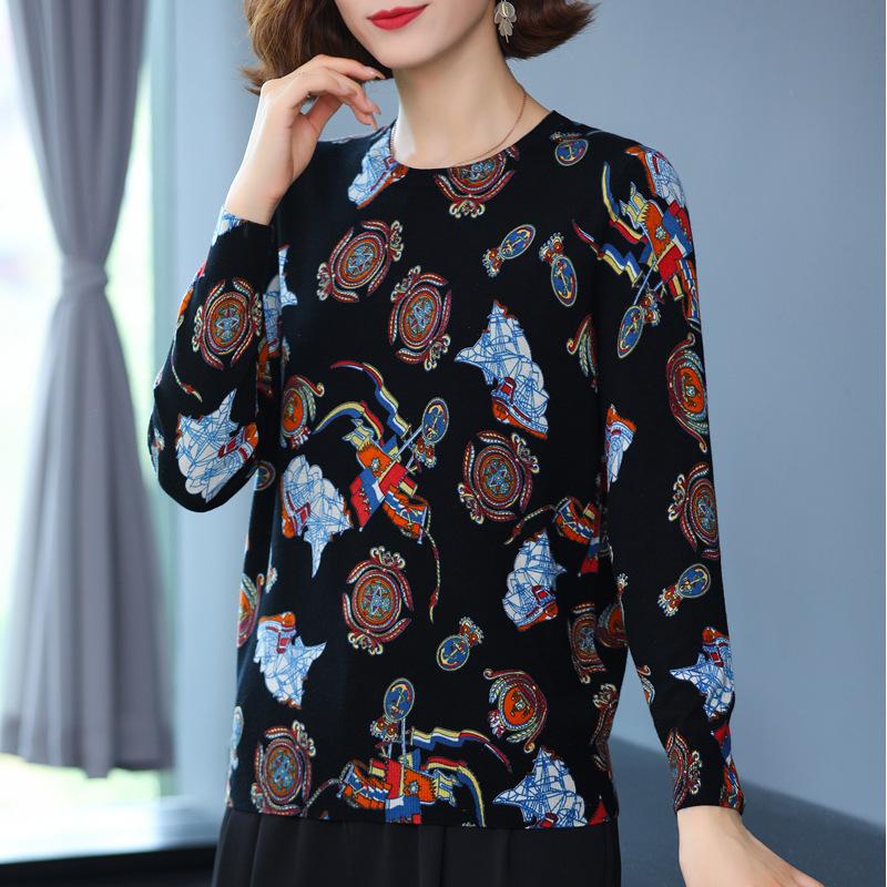 Autumn and Winter Printing Bottoming Shirt Women's Plus Size Casual Sweater Fashion Round Neck Printed Sweater