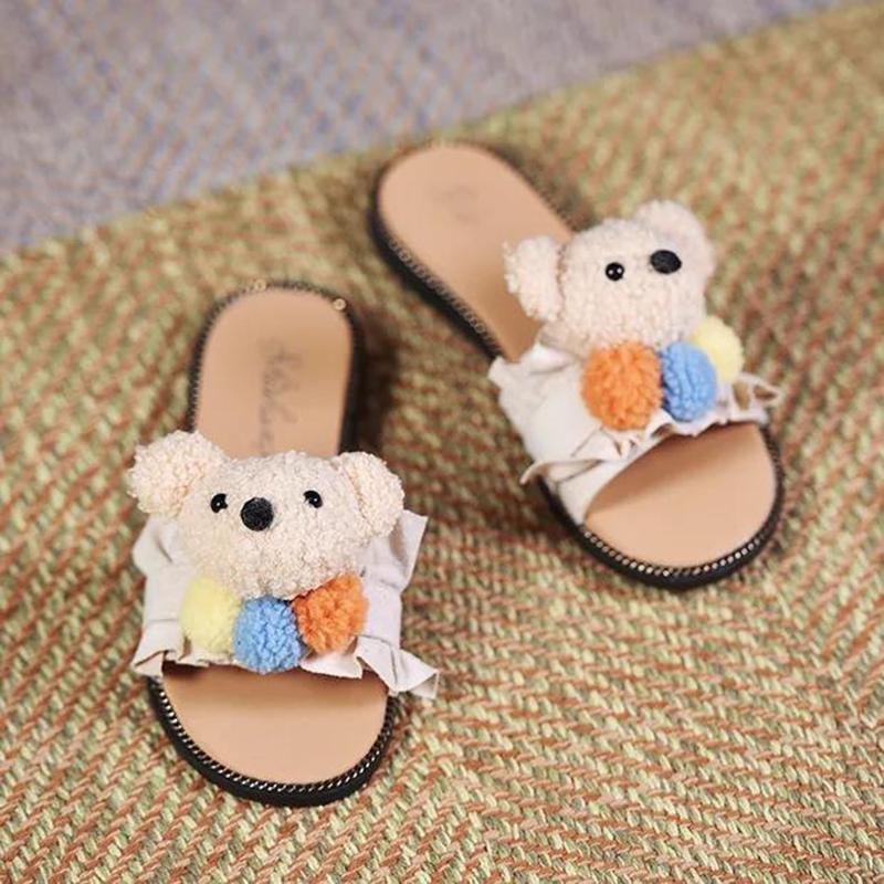 Korean Version of Summer Girl Heart Cartoon Cute Non-slip Casual Student Wear Fashion Bear Sandals and Slippers Women