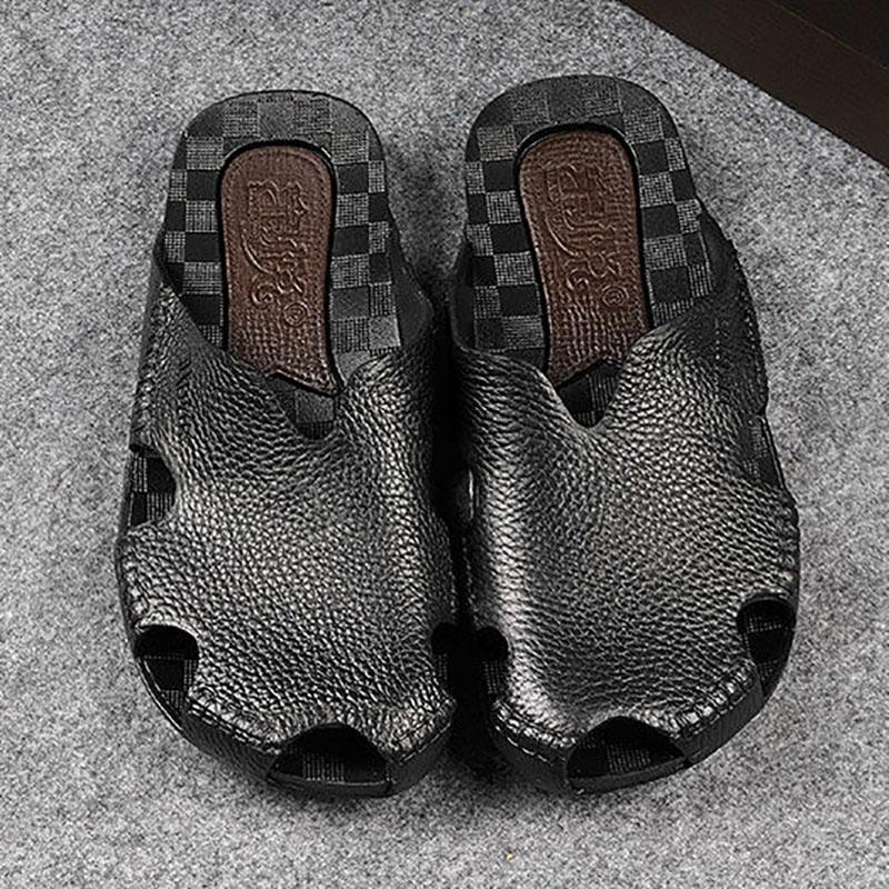 Summer Hole Shoes Men's Korean Soft-soled Fashion Slippers Non-slip Outer Wear Sandals Casual Beach Shoes Baotou Sandals