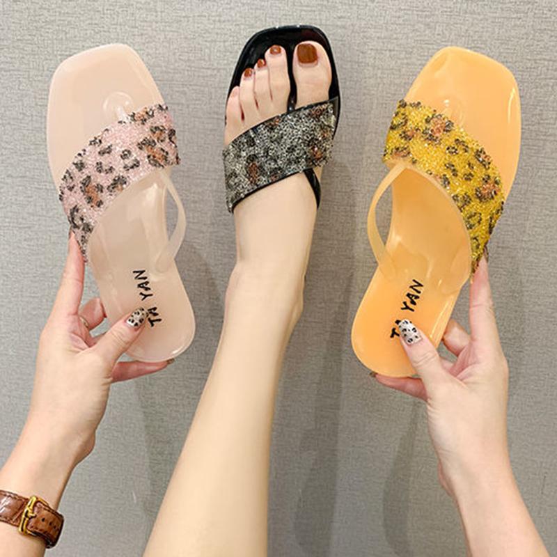 Plastic Crystal Slippers Women Wear Non-slip Sandals Slippers Rhinestone Herringbone Fashion All-match Crystal Shoes Please buy the bigger one