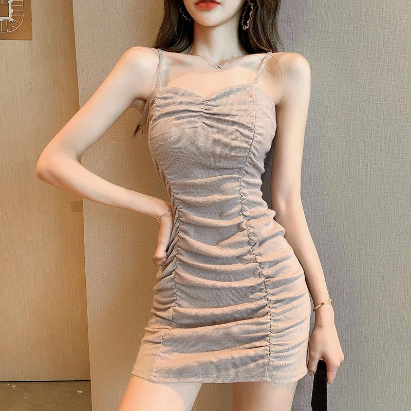Women's Summer Tight Pleats Show Thin and Sexy Dress with Short Buttocks and Solid Color Suspender