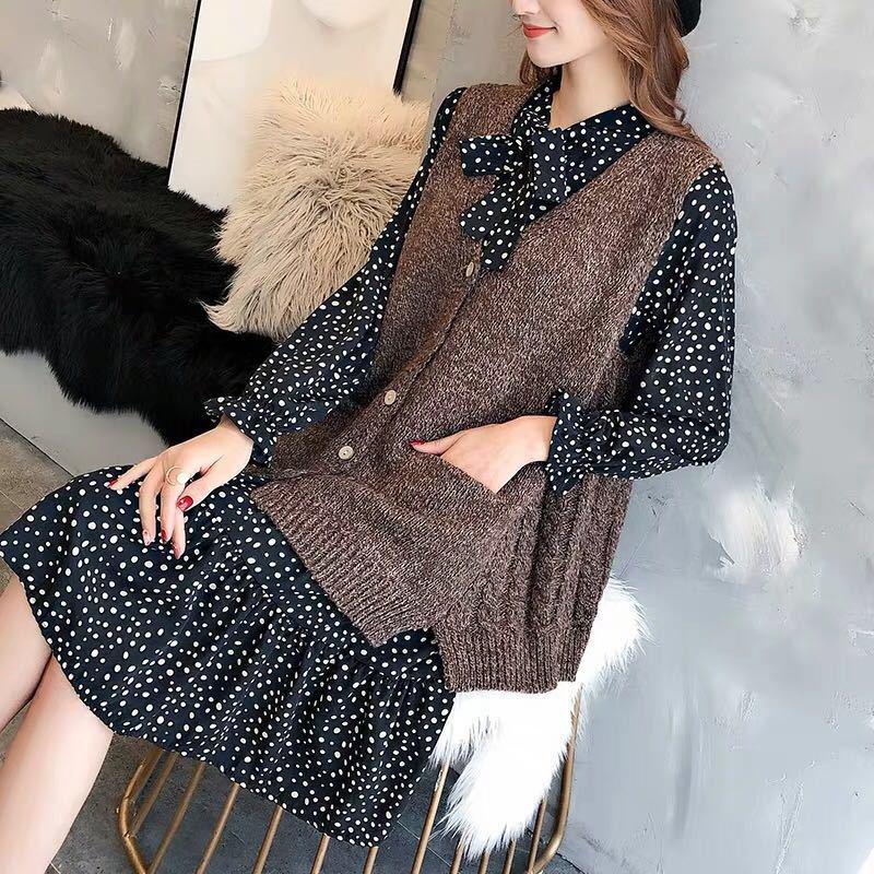 Set Female Autumn and Winter Polka Dot Chiffon Dress + Loose Knitted Sweater Vest Vest Two-piece Suit Can Be Worn with A Coat