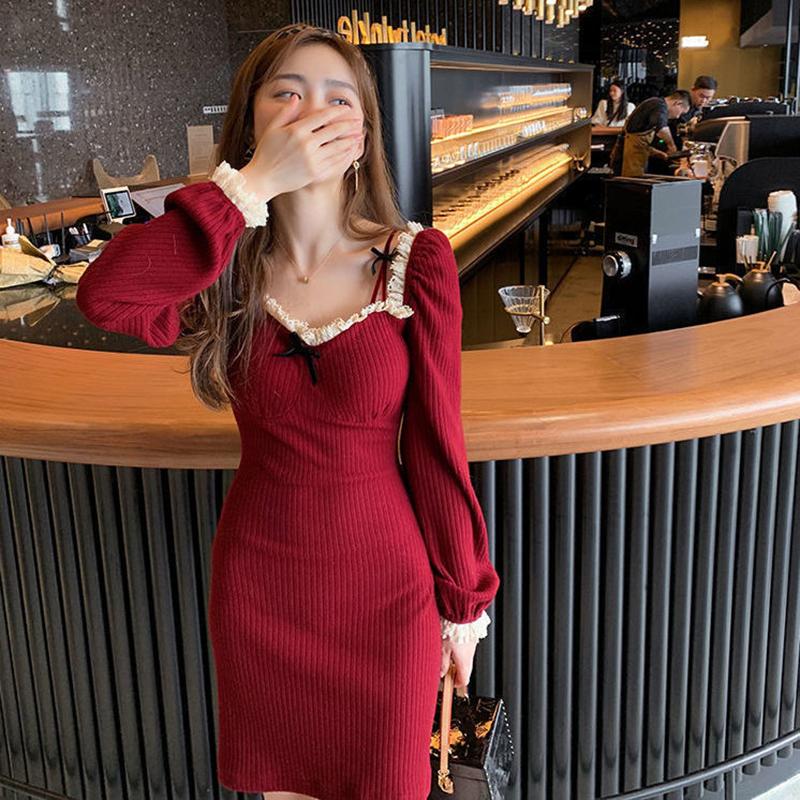 Girl Retro Elegant Temperament Waist Was Thinner Shoulder Lace Knitted Dress Autumn  Winter