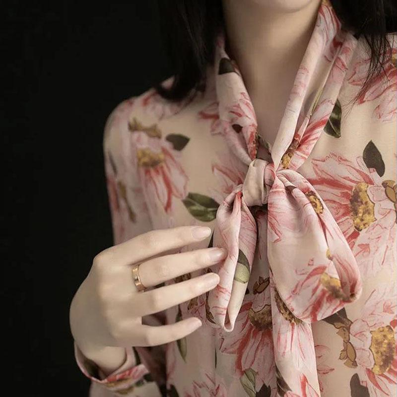 Women's Spring and Autumn Chiffon Print Loose Shirt Bow Long Sleeve Top