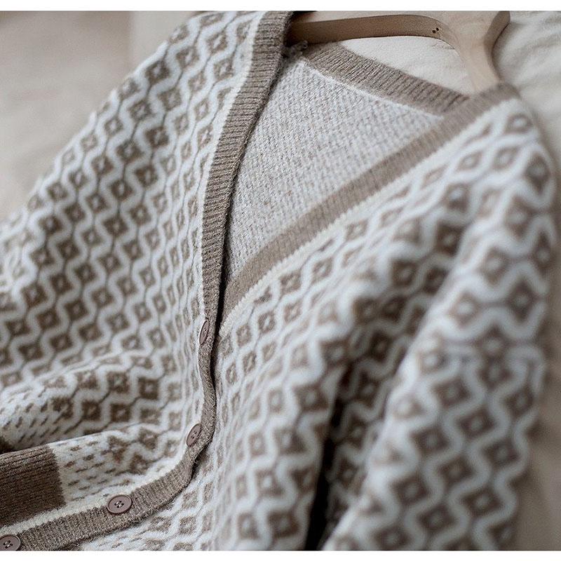 Autumn European and American Style Jacket Short V-neck Knitted Top Cardigan Loose Women Sweater