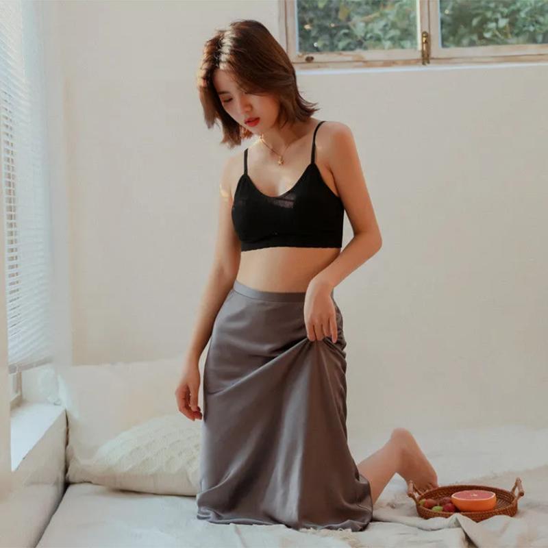 Ladies No Steel Ring Gathered Underwear Female Students Korean Version Camisole Tube Top with Chest Pad  Brassieres Breathable Comfortable Solid Bra