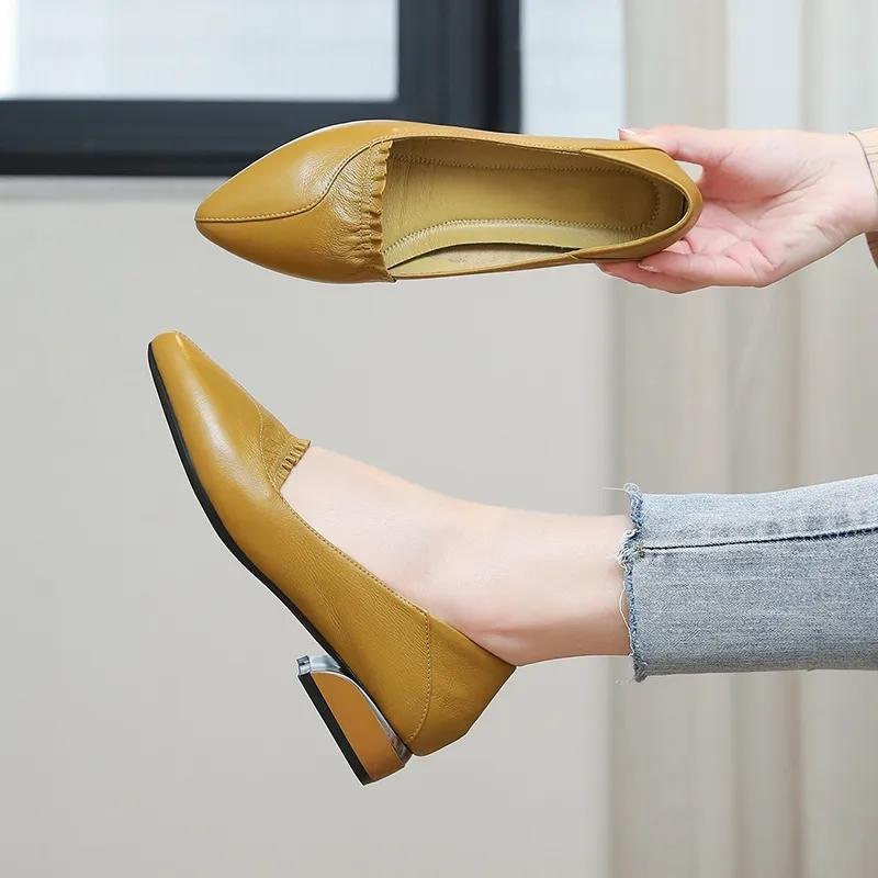 Soft Leather Shoes Women's Spring and Summer Soft Bottom Low-heeled Leather Shoes Women's Fashion Pointed Shoes