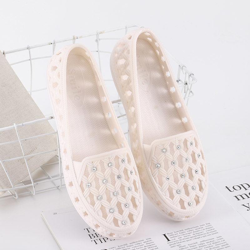 Summer Sandals Women Non-slip Thick-soled Shoes Beach Shoes Flat Bottom Breathable Soft Bottom Middle-aged and Elderly Fish Mouth Sandals Women