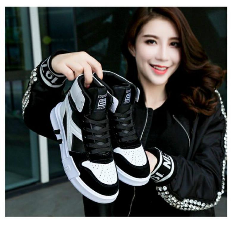 Hip-hop High-top Running Sports Shoes Female Students Korean Version of Wild Fashion Casual Shoes