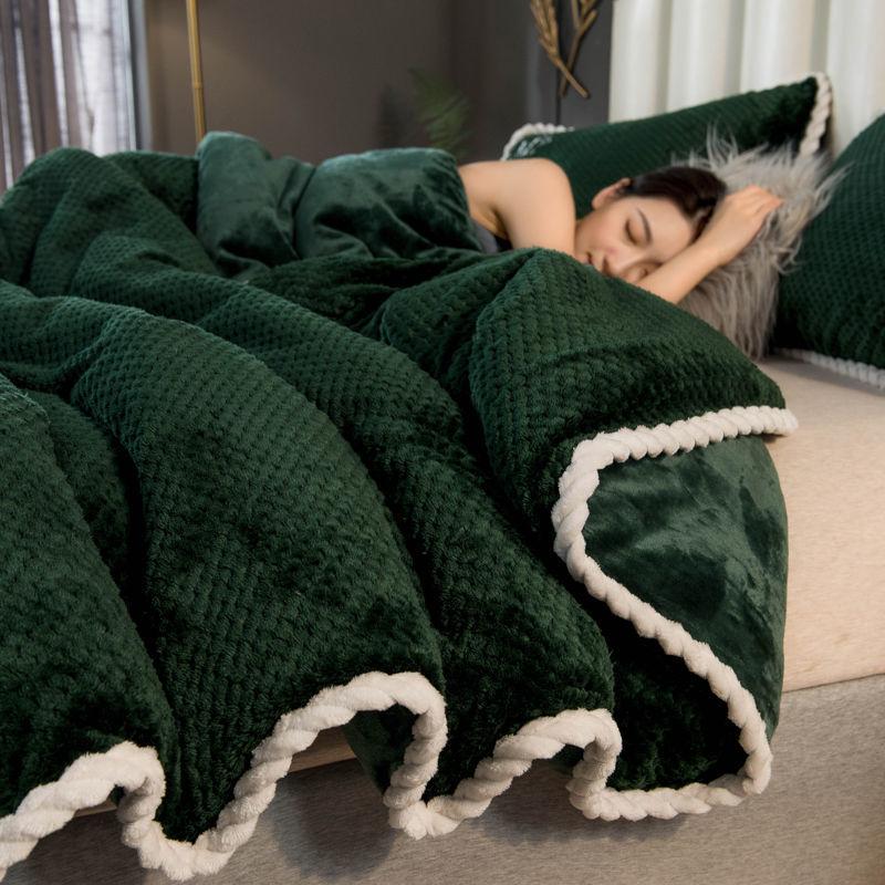 Double-layer Multifunctional Blanket Quilt Cover Thick Warm Fleece Blanket Coral Flannel Sofa Bedroom Nap Leisure Cover Blanket