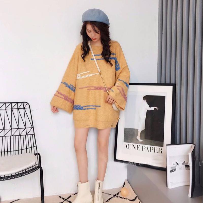 Winter Round Neck Thick Loose Sweater Women Outer Wear Inside Flare Sleeve White Sweater
