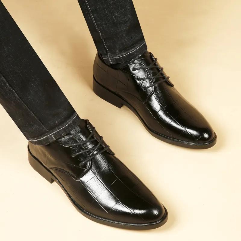 Men's Leather Shoes British Style Pointed Business Formal Leather Shoes Youth Students Comfortable Breathable Leather Shoes Wedding Groom Shoes