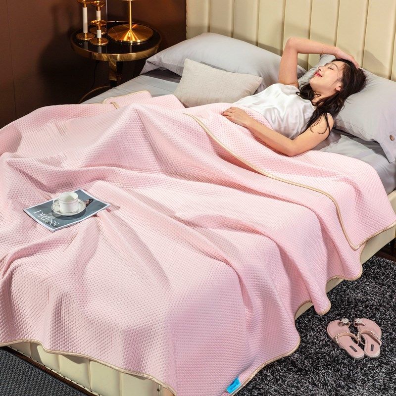 Cool Silk Summer Quilt Single Dormitory Quilt Double Spring and Autumn Thin Air-conditioning Quilt