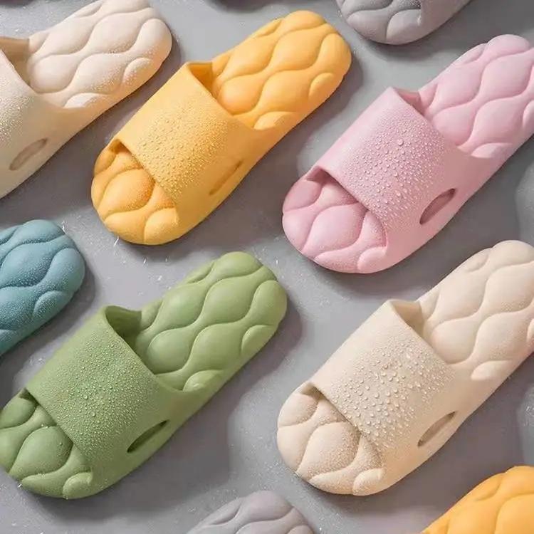 Slippery Sandals and Slippers for Men and Women Home Indoor Non-slip Mute Deodorant Guests Summer Slippers Bathroom Bath Couple Flip Flops