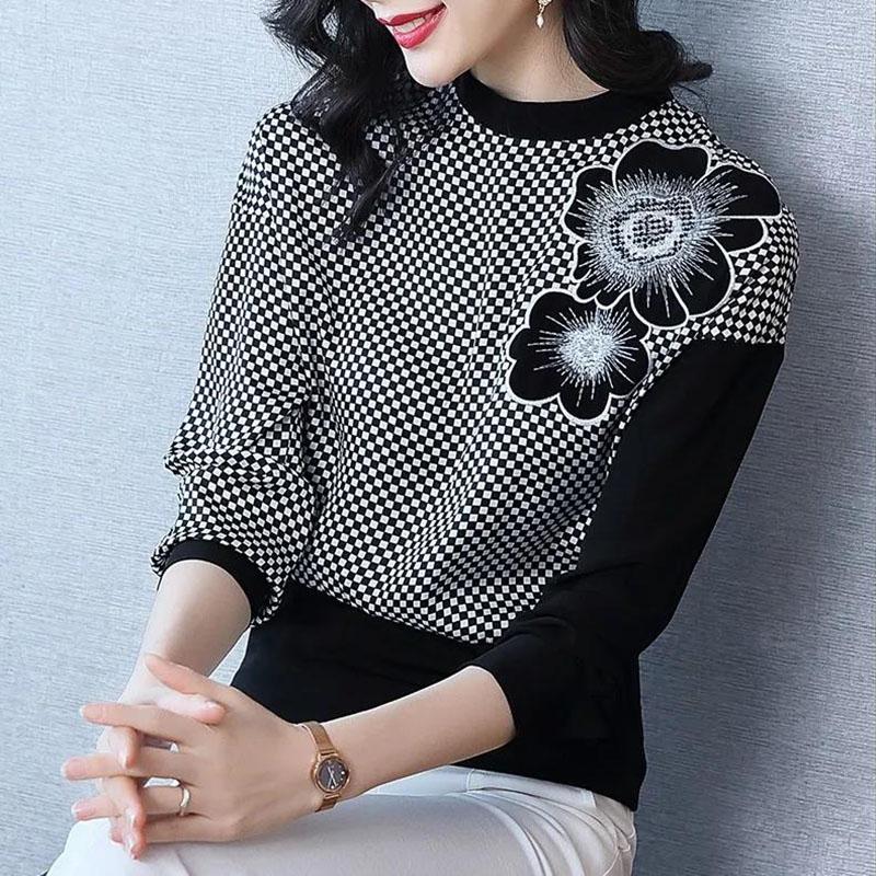 Women's Spring and Autumn Plaid T-Shirt Large Size Loose Round Neck Long Sleeve Top