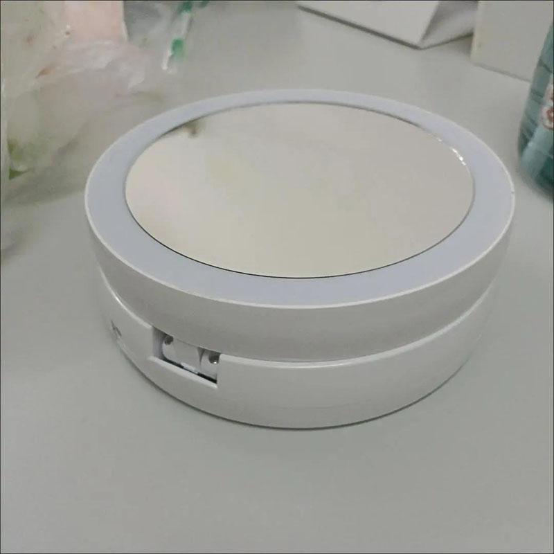 Portable LED Lighted Makeup Mirror Vanity Compact Foldable Travel Makeup Mirror