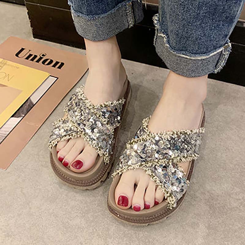 Sandals and Slippers Women's Summer Wear Korean Version of Flat-bottom Non-slip Cross Sequins Sponge Cake Thick-bottom Beach