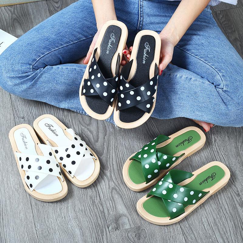 Slippers Women Wear Korean Home Bath Slippers Summer Sandals Slippers Fashionable Wave Point Flat Beach Shoes