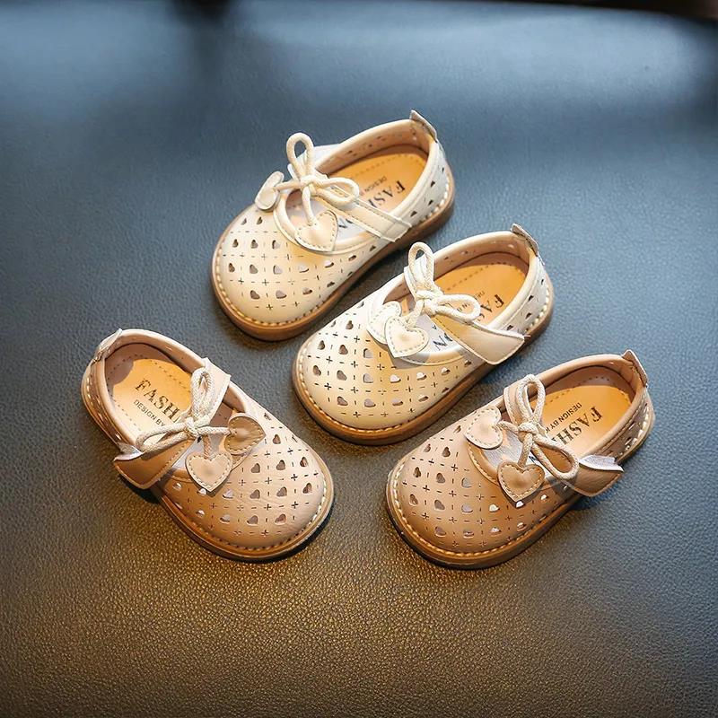 Female Baby Shoes Spring Baby Girl Princess Shoes Soft-soled Toddler Shoes Non-slip Baby Sandals Hollow Children's Small Leather Shoes