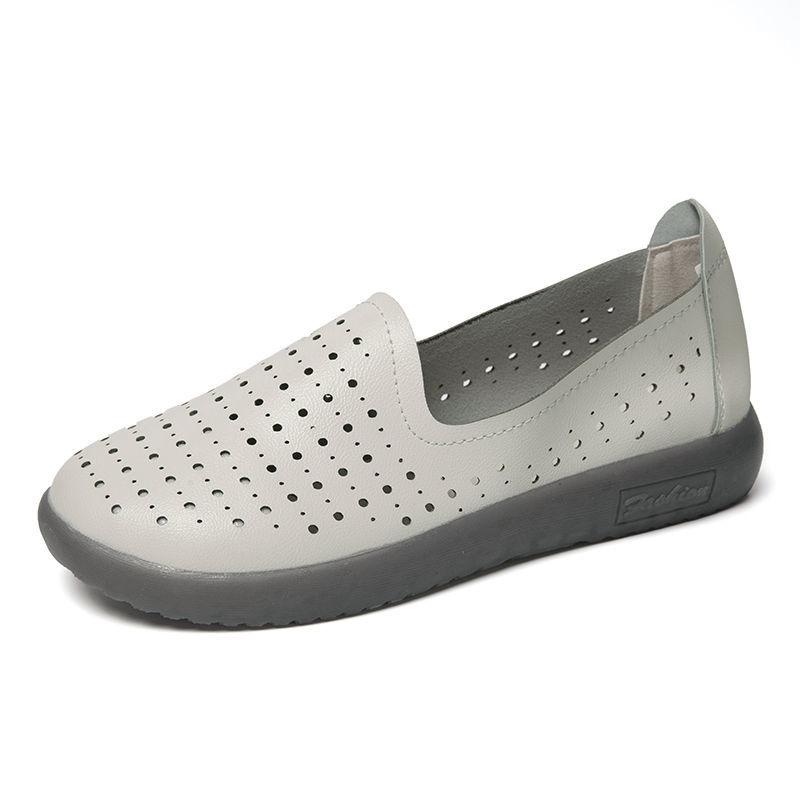 Hollow Breathable Loafers Women's Casual Flat-bottomed One-Piece Women's Shoes Hollow Comfortable Soft Leather Shoes Ladies Casual Shoes