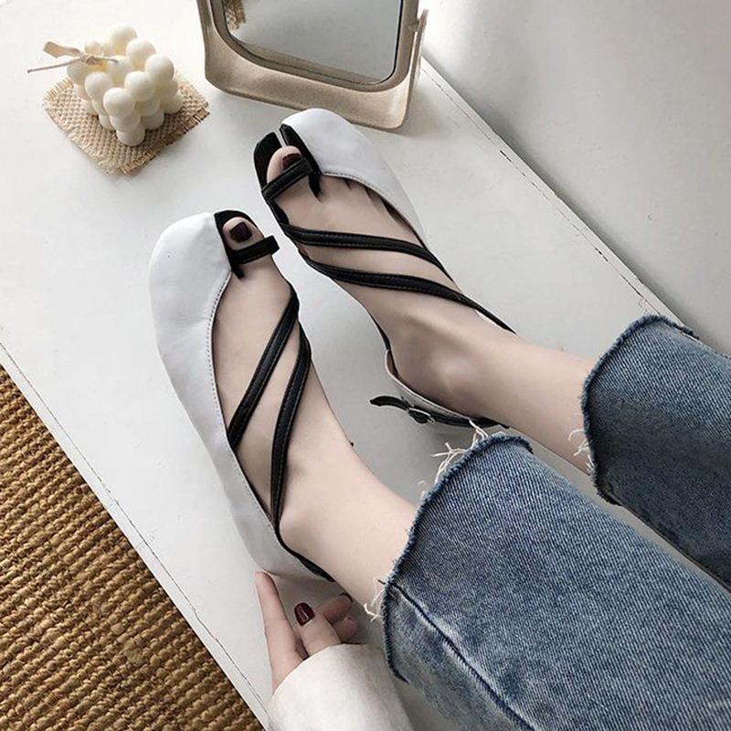 European and American Retro Roman Street Shooting Synchronized Flip-flops Split-toe Shoes Thin Straps Contrast Sandals Flat Shoes Women's Shoes