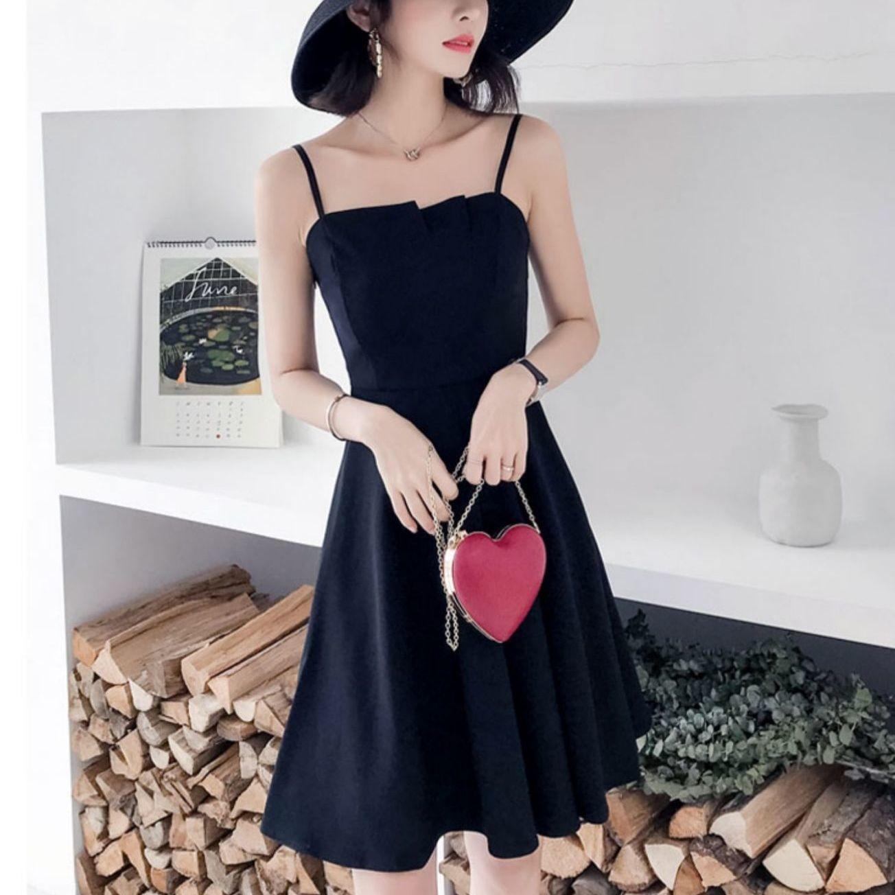 Female Simple Elegant Small Black Party Dress Slim Vintage Suspender Short Holiday Graceful Dress