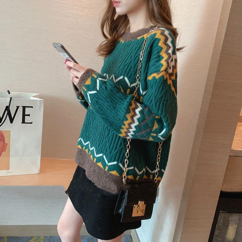Autumn and Winter Casual Short Sweater Loose Retro Pullover Sweater Thick Knitted Women Sweater
