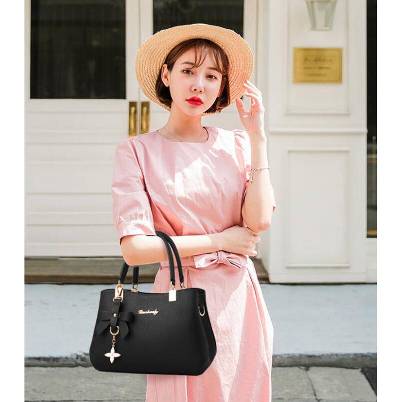 Big capacity European and American style Shoulder Handbag Trendy wild Patent leather bag