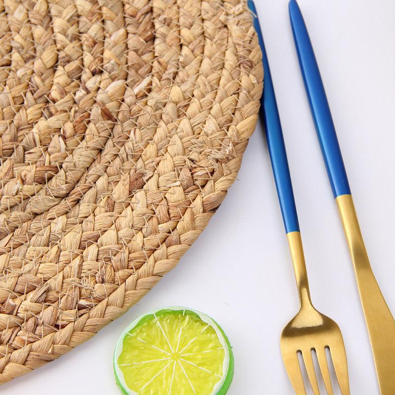 Hand-made Gourd Grass Woven Heat Insulation and Anti Scalding Dining Mat Household Dining Table Mat