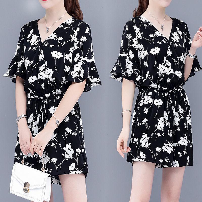 Suit Dress Shorts Suit Female Slim Chiffon Shorts Two-piece V-neck Top Loose Covering Belly and Waist Slimming Ladies Temperament Skirt
