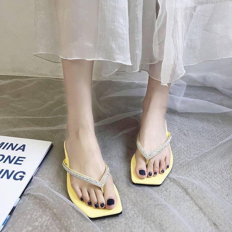 Slippers Women Wear 2020 Summer Wild Net Red Ins Tide Fashion Non-slip Flat Bottom Flip Flops Sandals and Slippers