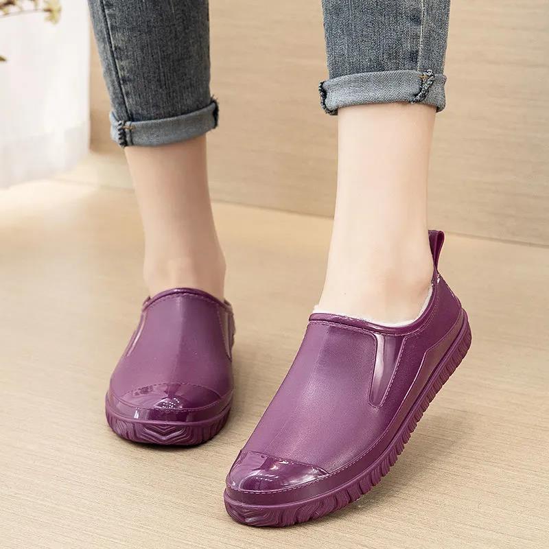Pumps Ladies Anti-Slip Water Shoes Short Tube Car Wash Kitchen Work Rain Boots Flat Bottom Wear-resistant Embossed Design