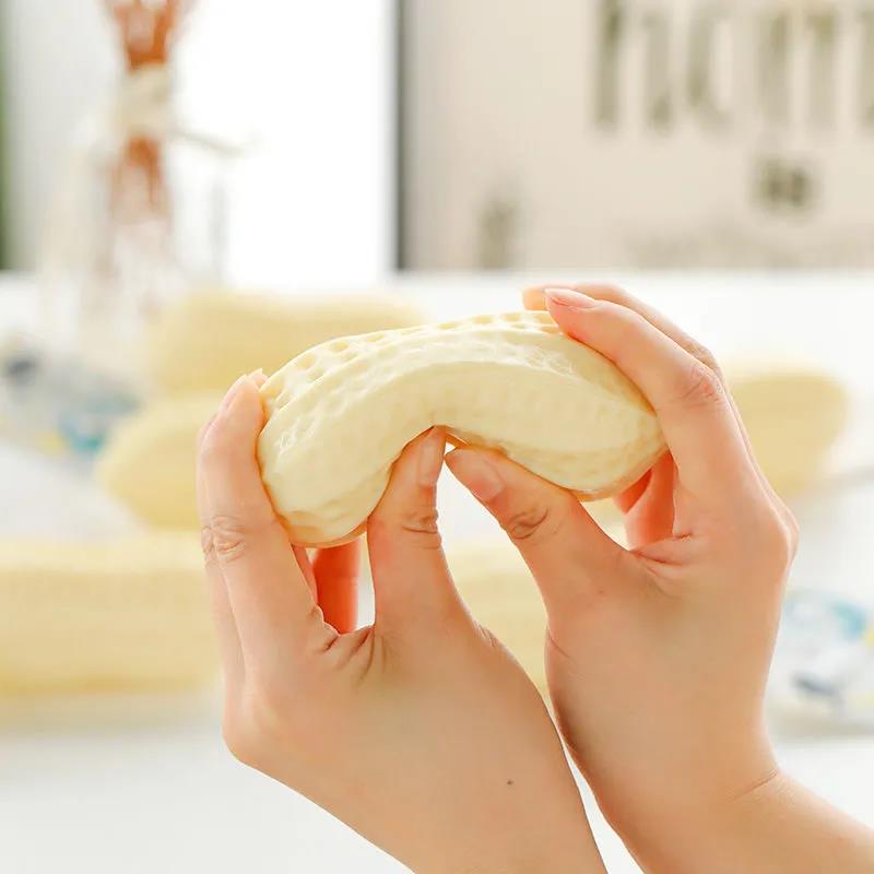 Dog Toys Bite Resistant Molar Teeth Cleaning Vocal Peanuts Medium-sized Dogs Anti-boring Artifacts for Large Dogs Funny Dog Balls Chewing Toys