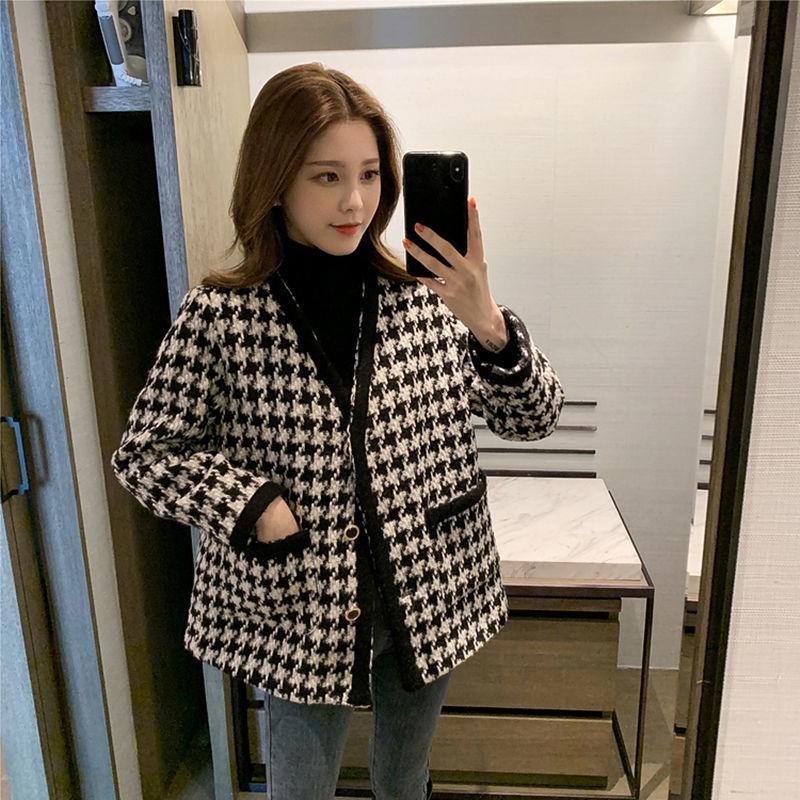 Women's Tweed Jacket Autumn and Winter Retro Houndstooth Woolen Top V-neck Jacket