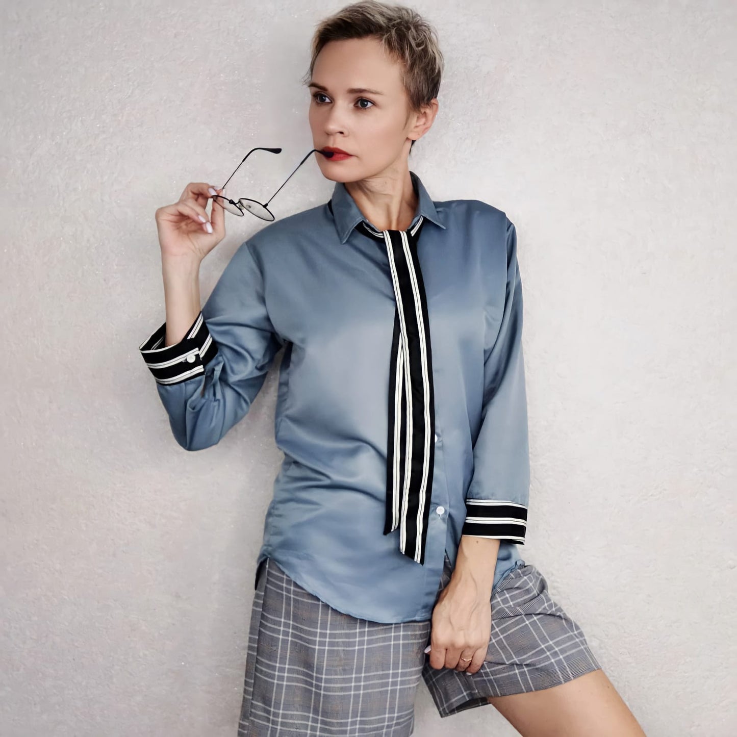 Nine-point Sleeve Shirt for Women Design Sense Loose Solid Color Shirt with Tie