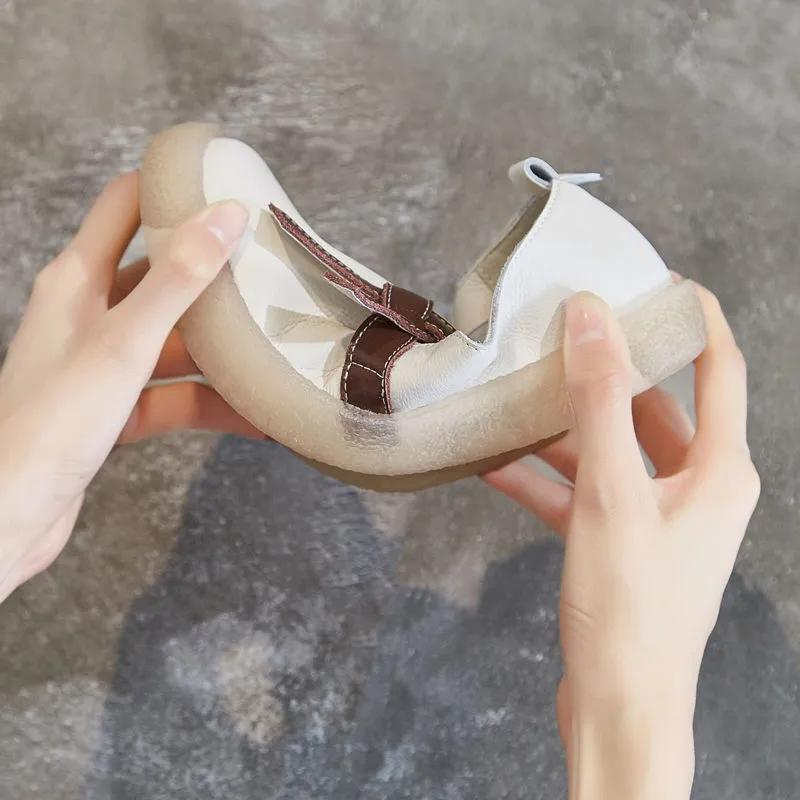 Women's Spring and Autumn Shoes Flat White Shoes Non-slip Soft-soled Pregnant Women's Shoes Wear A Pedal Beanie Shoes Comfortable Casual Mother Shoes