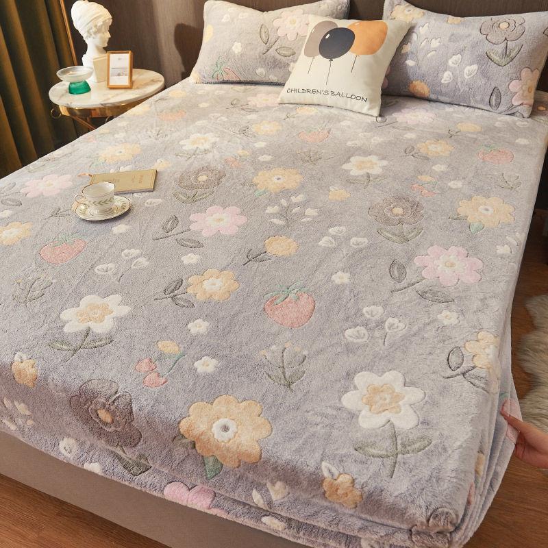 Winter Double-sided Snowflave Bed Pillow Set Three-piece Plus Thick Warm Plush Anti-skating Sheet