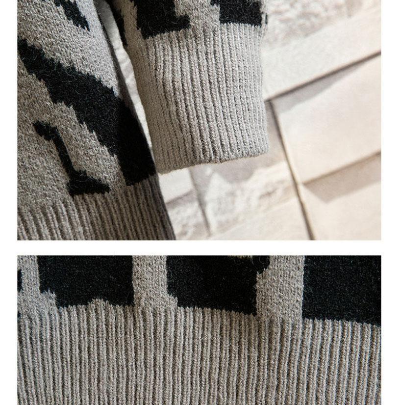 Autumn and Winter Knit Sweater Loose Sweater Zebra Striped Retro Color Matching Sweater Suitable for Students and Young Men